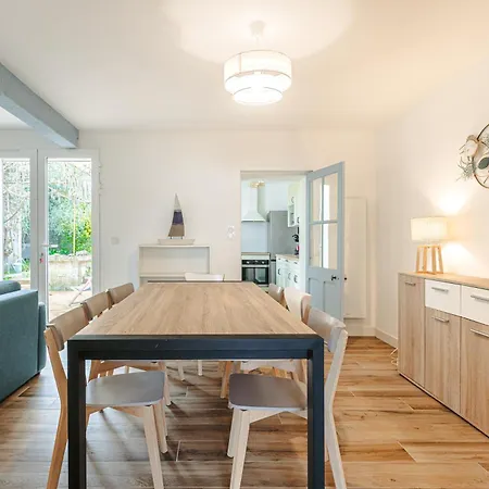 Maison Centre Village Et Foret Holiday home