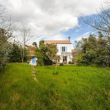 Holiday home Maison Centre Village Et Foret *